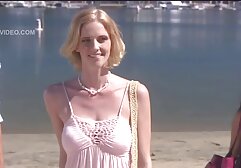 台所の中の男のペニスに座っている大きなミルク光線を持つ美しい女性。 彼女は彼女の足を広げ、彼女の猫を示し、彼は彼女のペアのおっぱいをファックする瞬間、彼女は異なる方向に揺れて揺れます 女の子 向け 無料 エロ 動画